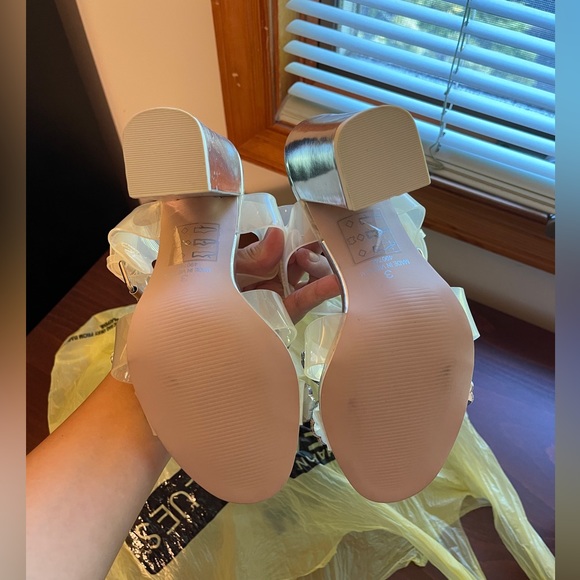 Asos Clear Heels with Flower Detailing US6 - Picture 8 of 8